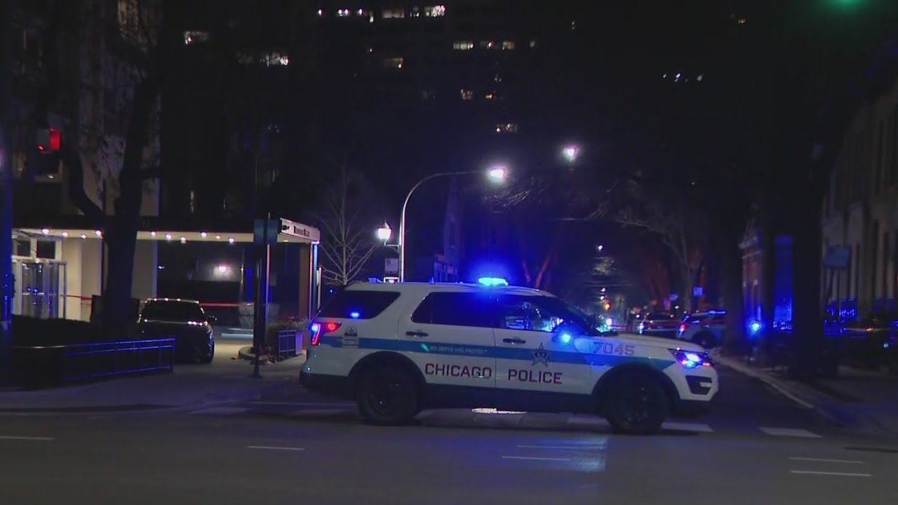 Man injured in shooting on Near North Side - YouTube