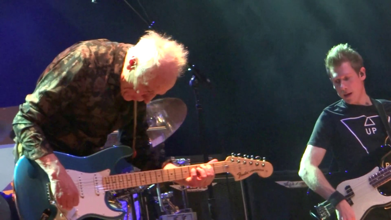 Robin Trower Live 2017 =] Somebody Calling [= Houston HoB, Tx - 5/5 rock and roll hand sign
