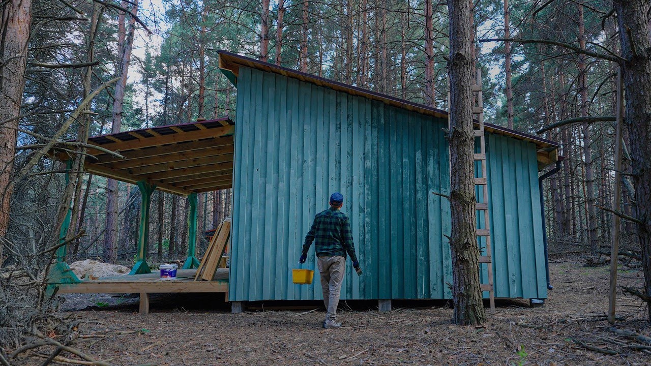 🔥 Girl Leaves City for Forest, Builds the Free Life Everyone Dreams