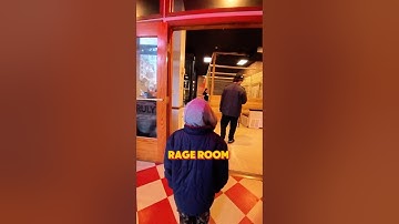 The snowman did NOT deserve that 😂   #funny #shorts