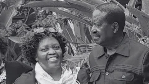 RAILA Sister Beryl Achieng passes on.Here's her RARE appearance as Odinga Introduced JARAMOGI FAMILY