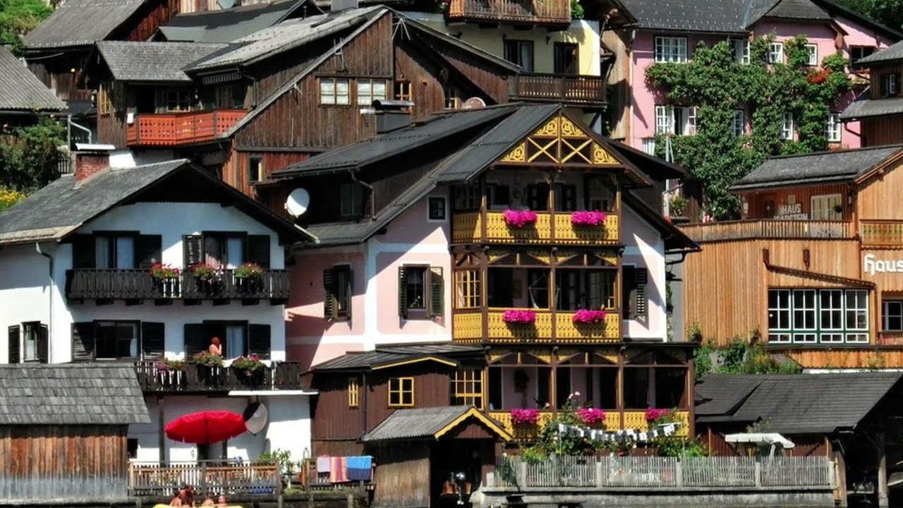 ヨハン・シュトラウスⅡ ワルツ ｢芸術家の生活｣ - YouTube