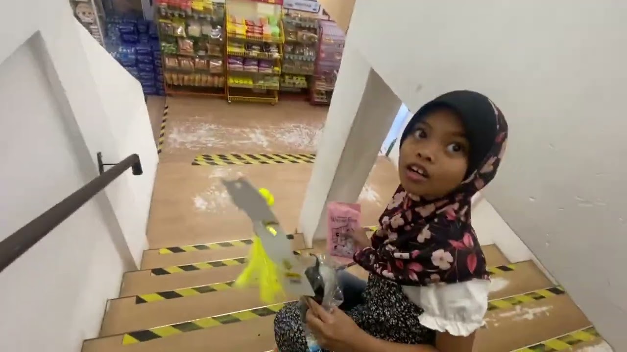 Cuti Sekolah Ada Jewr yang Ameena Nak Layankan Jeer Lah🥰