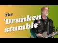 Capture de la vidéo The Genius Of Josh Homme's 'Drunken Stumble' Technique