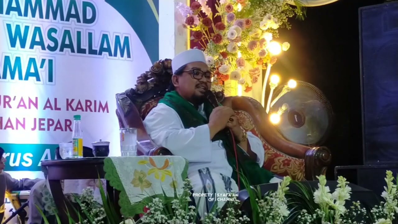 KH MAHRUS ALI JEPARA || MAULID NABI MUHAMMAD SAW DAN DZIKIR JAMA'I PONPES DARUL QUR'AN AL KARIM