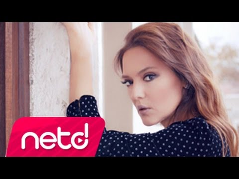 Demet Akalın - Hayalet - Şarkı Sözü Lyrics 