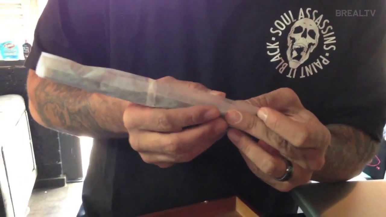 B Real rolls 1/2 oz Joint - BREAL.TV