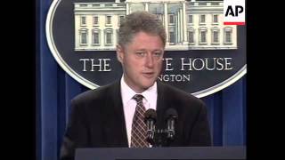 USA: PRESIDENT CLINTON APPROVES DRASTIC CUTS TO WELFARE BENEFITS