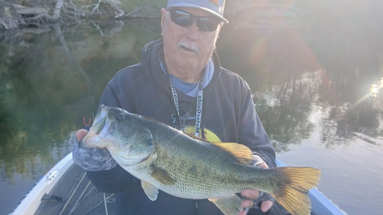 First Time Fishing Los Banos Creek Reservoir – BIG Bass Surprise!
