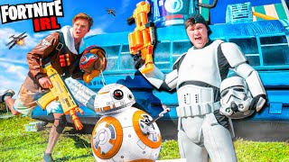 Star Wars FORTNITE BATTLE ROYAL IRL CHALLENGE - Fortnite Chapter 2 Season 6 Box Fort