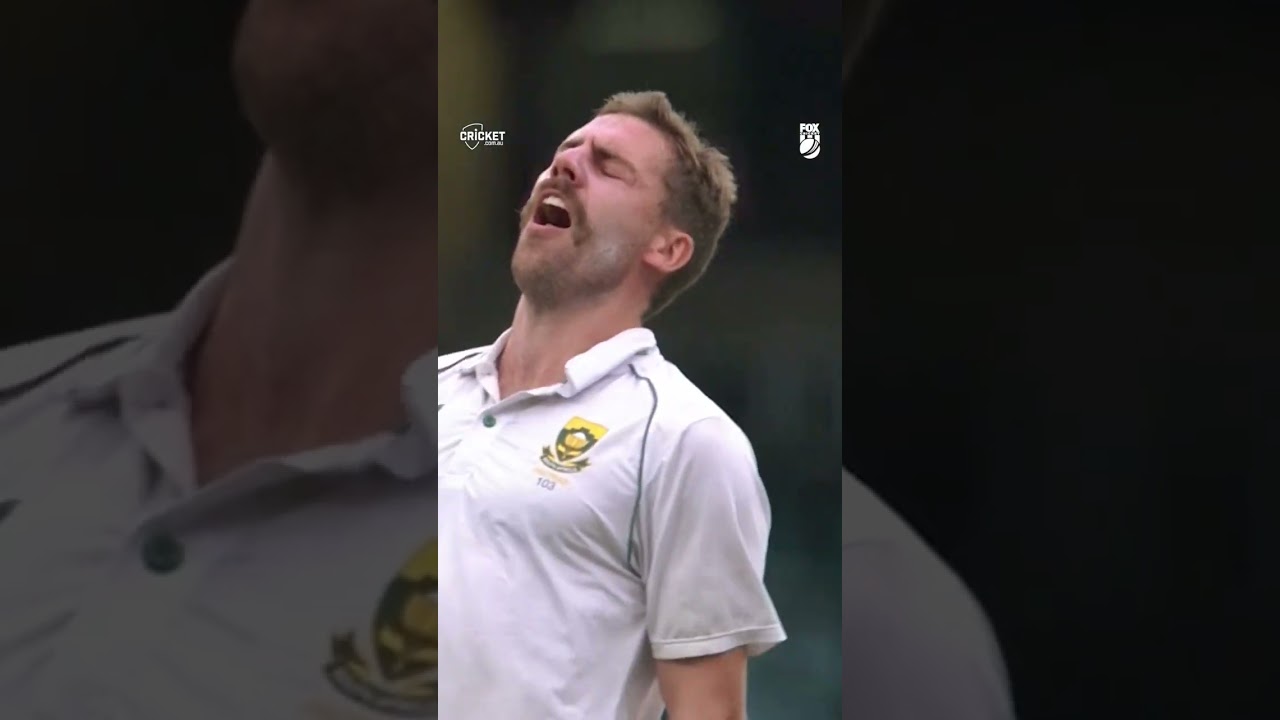 Nortje pumped up after rising delivery gets Labuschagne #PlayOfTheDay