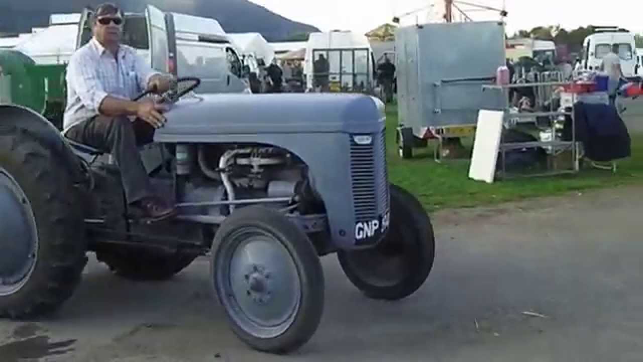 1947 Ferguson T20 petrol Tractor grey with back box YouTube