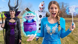 Frozen Elsa and Maleficent Help Olaf Bring Magic Toy to Life!