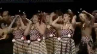 Video voorbeeld van "Raukura Waiata-a-Ringa- Nationals 2010- Kapa Haka"