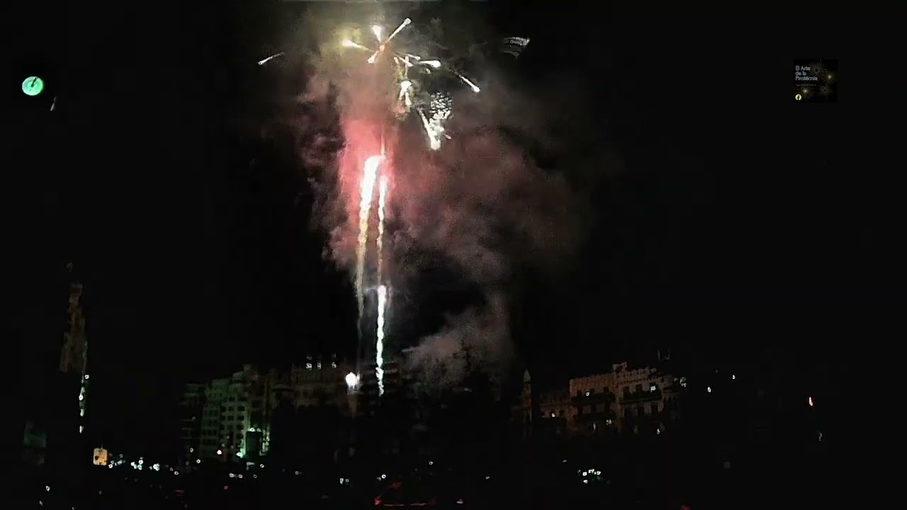 Mascletá nocturna, Fallas 2026, plaza del Ayuntamiento, Pirotecnia Peñarroja