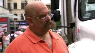 Undercover Boss - Modell&#39;s Sporting Goods S4 EP1 (U.S. TV Series)