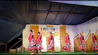 Changampuzha Kili paadi vayalelakal Nadamaadi ..... Onam Dance