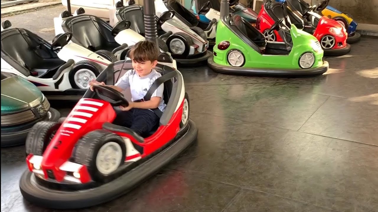 Yusuf lunaparkta çarpışan arabalara🚗🚙atlı karıncaya bindii 🎠😍Korku tünelinden çok korktuu☠️🥵😰