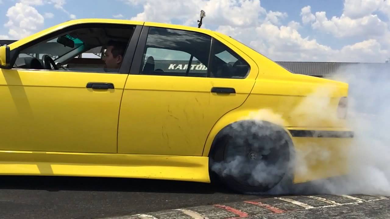 Alex Speed Racing Drift practice (near miss) - YouTube