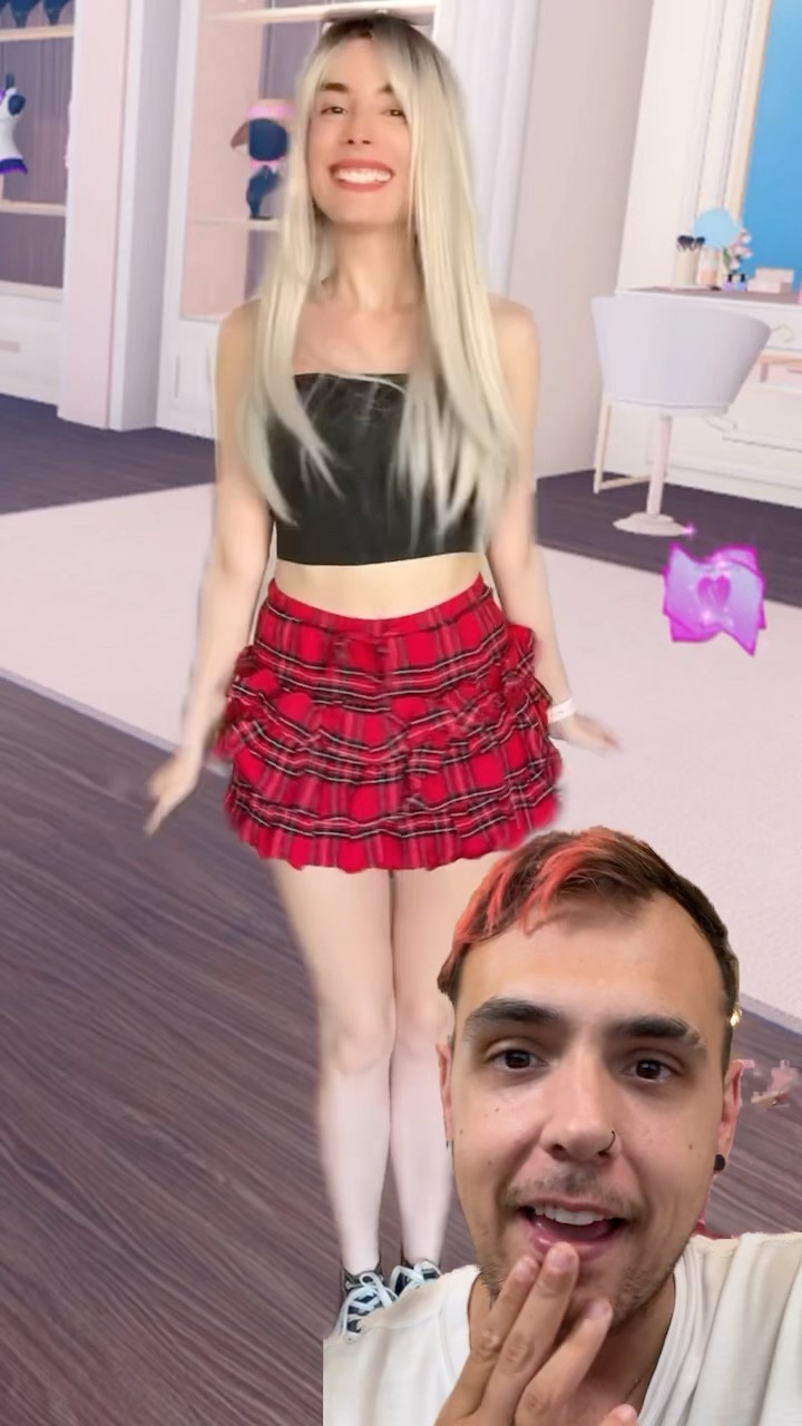 Lyna Peluca Regresó a Dress to Impress ? #shorts #roblox
