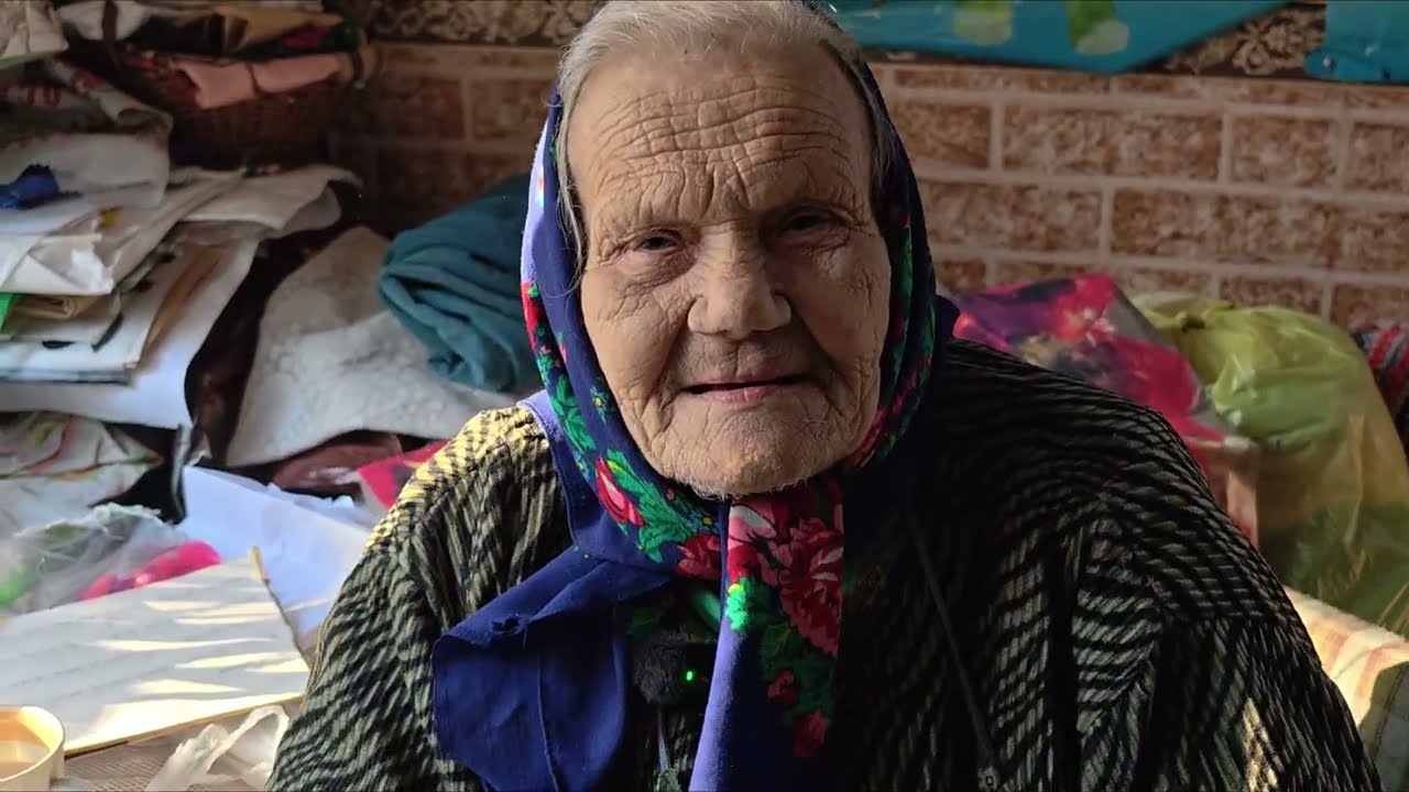 86-letnia BABCIA żyje po staremu 🏡 Tkanie, MAKATKI, ogrodnictwo i życie na wsi DUBNO 🌄