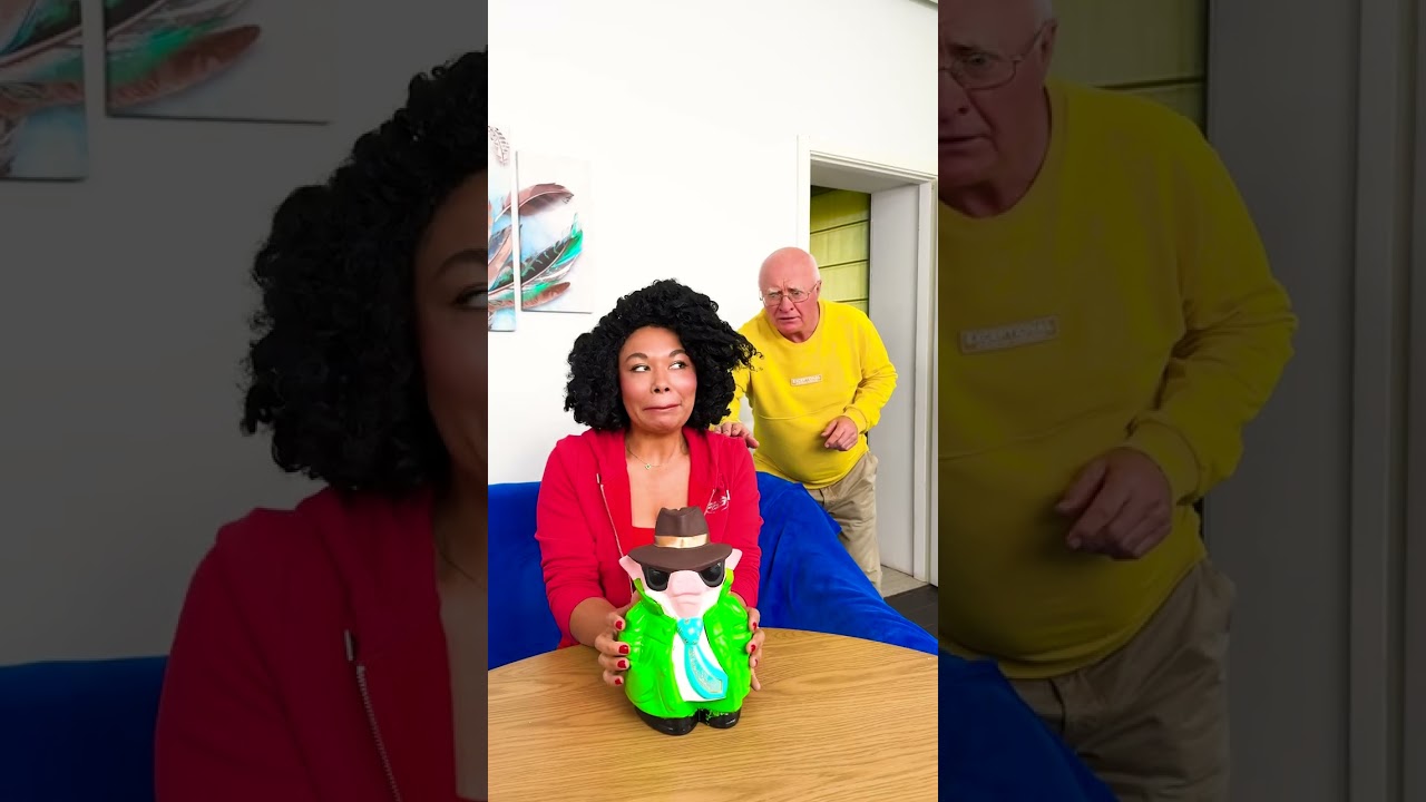 Watch How She Outsmarted Him in Seconds! 😎🧠 