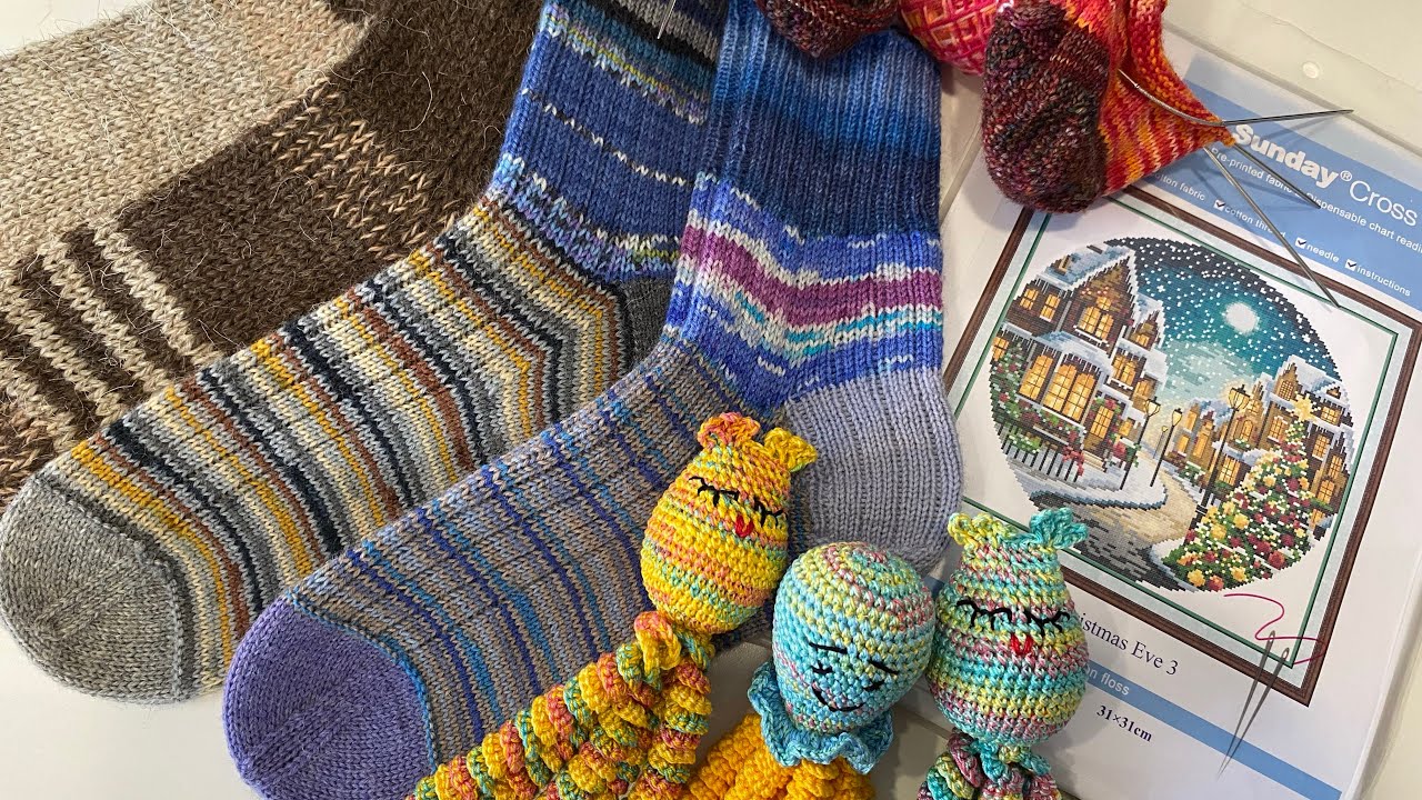 Влог, дела вязальные и не только/ подарки, носки, носки, кругом носки, итоги января 🧶 