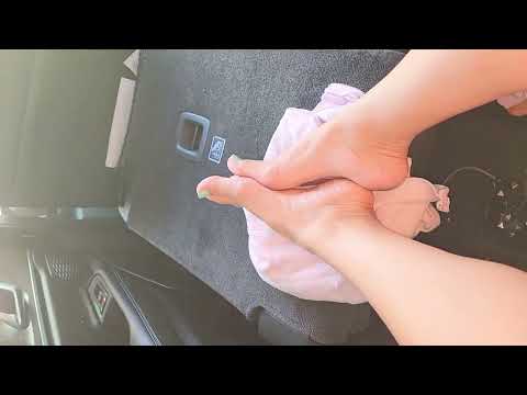 BAREFOOT FOOT PLAY IN CAR 👀