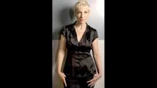 Annie Lennox - Live At The Mermaid Theatre (2007)