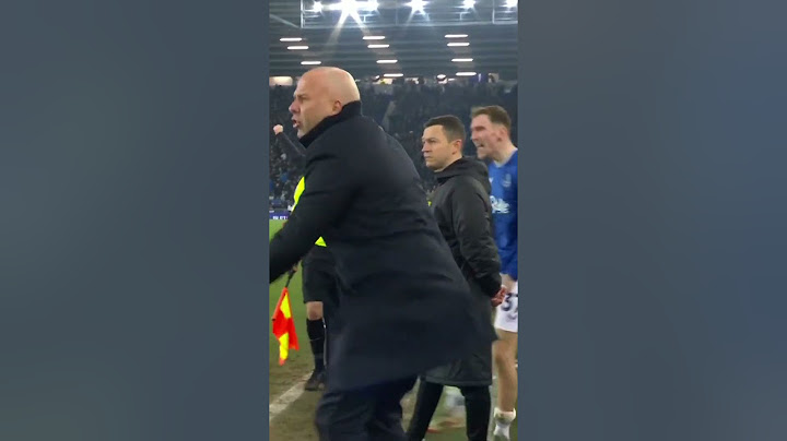 Slot was every Liverpool fan after Tarkowski's late goal 😭