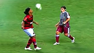 O DOMÍNIO DE BOLA DO RONALDINHO ERA DE OUTRO MUNDO