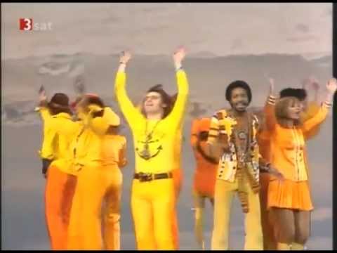 Les Humphries Singers - We Are Going Down Jordan (1972) - YouTube