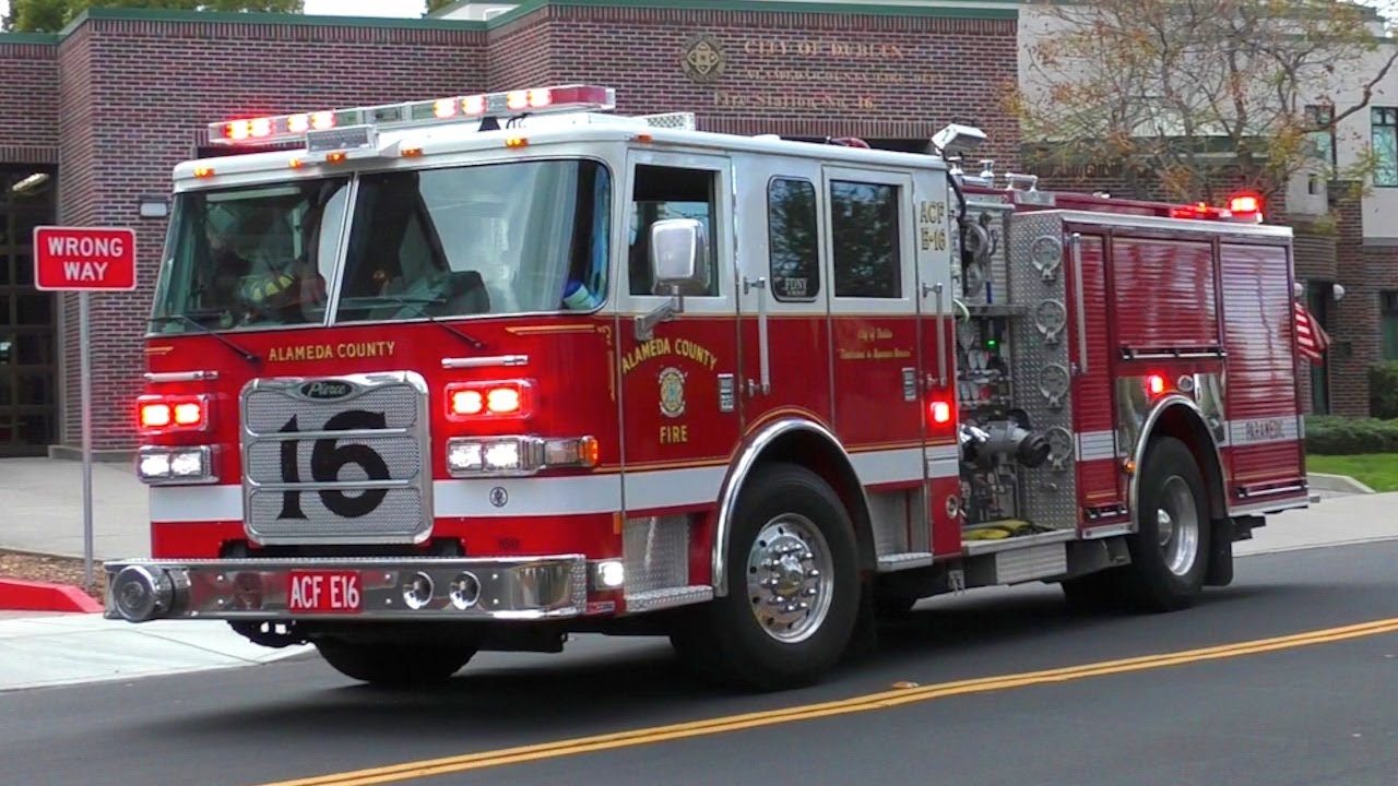 Alameda County Fire Dept. Engine 16 Responding - YouTube