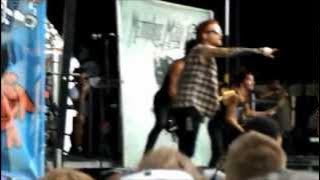 Memphis May Fire - The Victim HD (Live at Warped Tour 2012 Toronto)