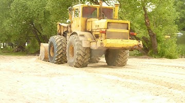 Old soviet loader TO-11 Kirovets K-701