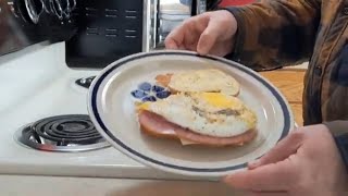 BREAKFAST EGG SANDWICH - Make a Killer Egg Sandwich