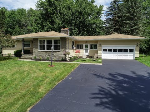 1555 Shoecraft Rd, Penfield, NY home video tour