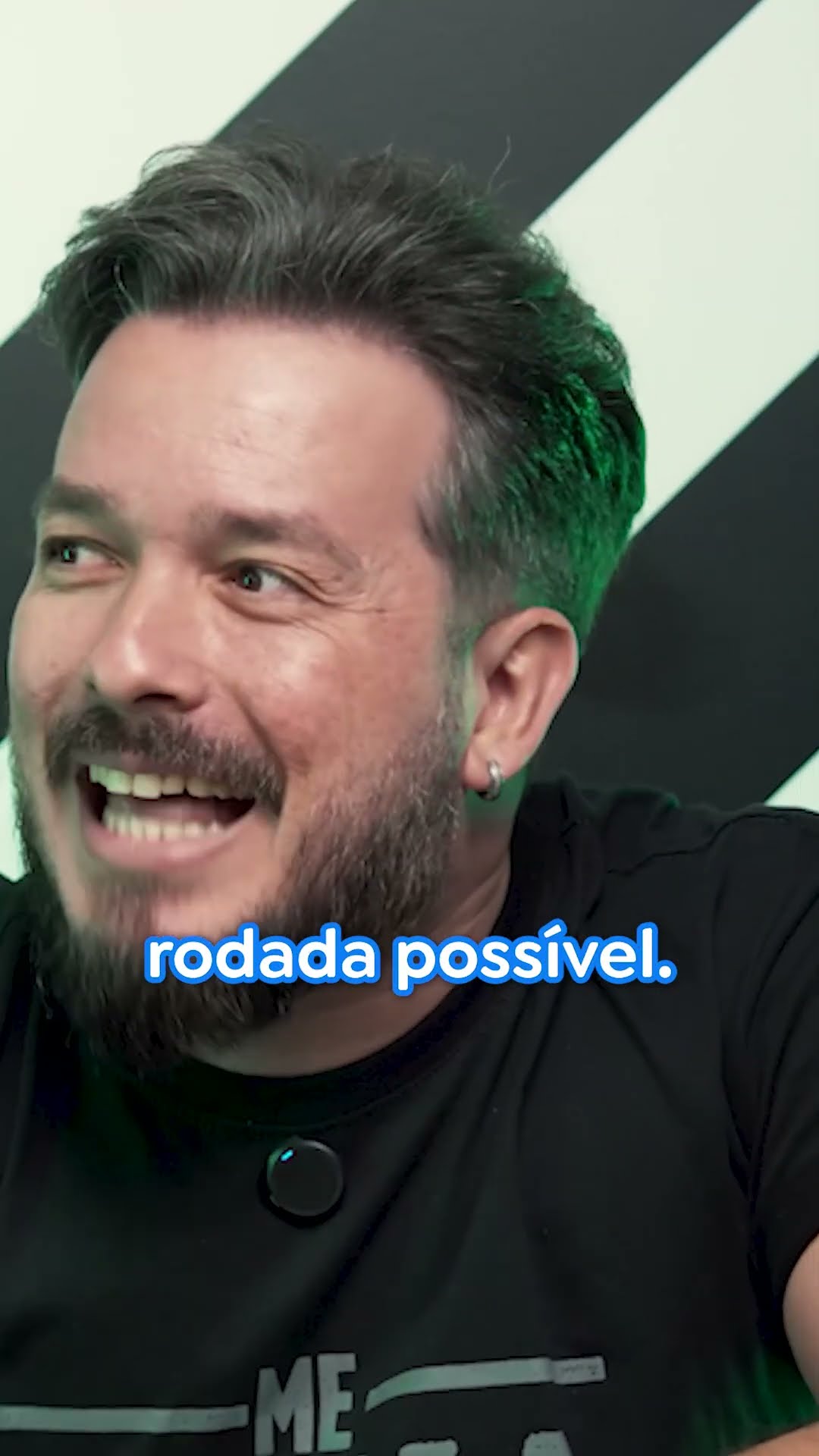 ELE É UM CAMARÃO