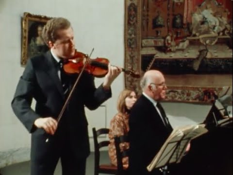 Oleg Kagan & Sviatoslav Richter play Mozart Violin Sonata K.304, 403, 454 - video 1983