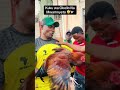 STAA BOY OKELO APEWA ZAWADI YA KUKU NA SHABIKI WA YANGA BAADA YA KIWANGO BOLA MSIMU HUU