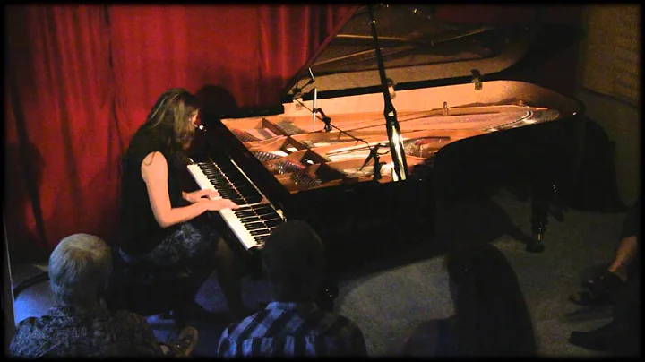 Amy Janelle performs - Peaks of Red - Piano Haven ...