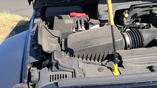 How to Jeep Gladiator Air Filter Change Right in RV Resort. Terrible Towing Gas Mileage! by PNW Car Mods & Maintenance 191 views 11 months ago 3 minutes, 43 seconds