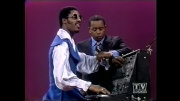 Stevie Wonder plays the ARP 2600