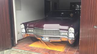 Cadillac Sedan deVille 1968 start sound after 6 months