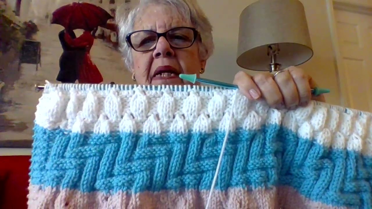 6ta Pieza de la Manta con restos de lanas.