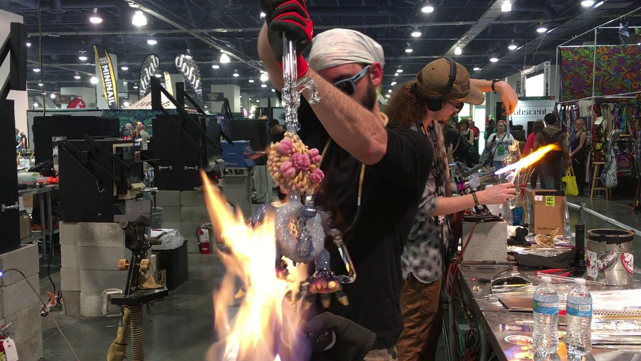 Amazing Glassblower at CHAMPS Show in Las Vegas