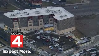Man found dead after shooting in apartment complex parking lot on Detroit’s west side