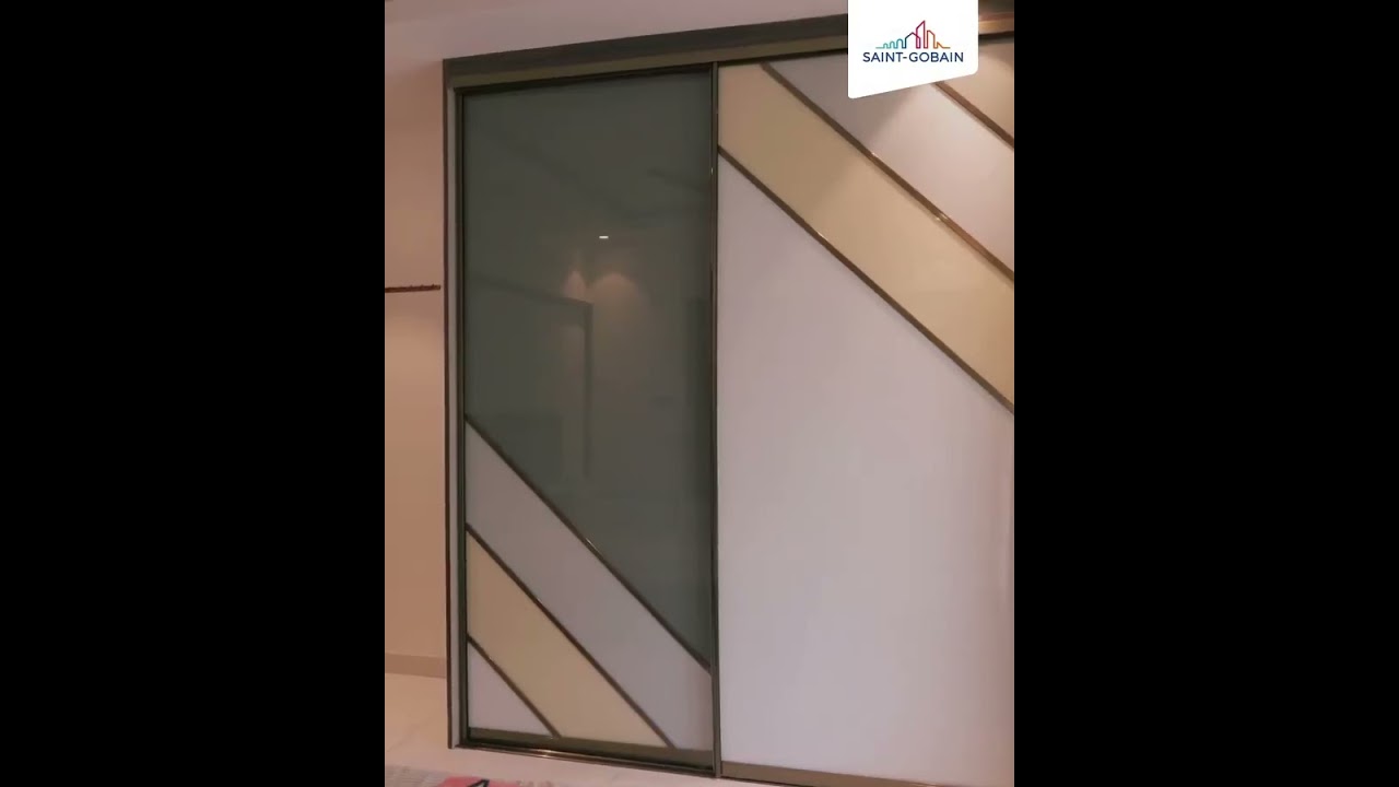 Be spoiled for choice with lacquered glass wardrobe shutters!