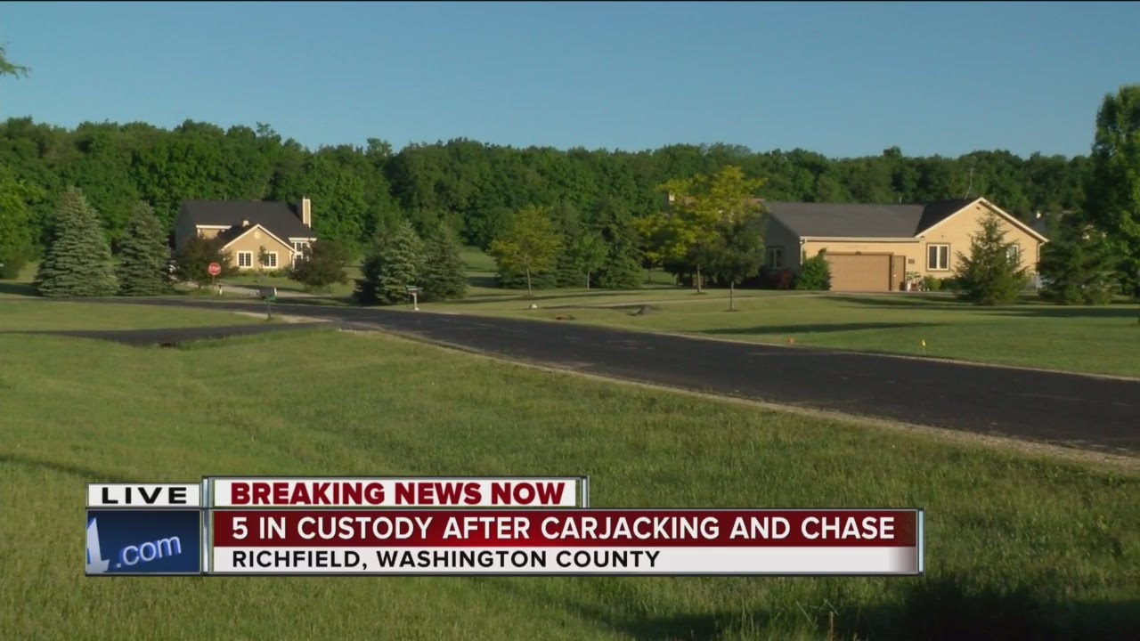 5 juveniles arrested after a carjacking, police chase - YouTube