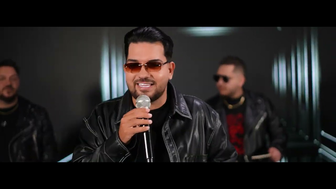 Mariano - Se misca se indoaie | Official Video